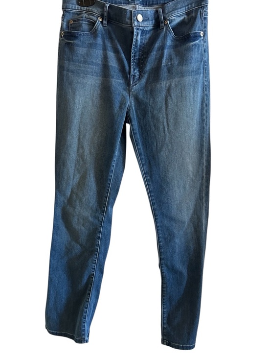 J. McLaughlin Denim - J. McLaughlin Women's Slim Straight Jeans in Medium Blue